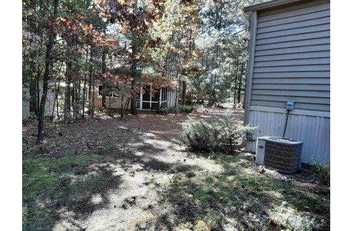 N2364 W Pine Cir, Redgranite, WI 54970