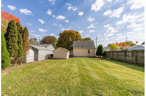 511 N Walnut St, Janesville, WI 53548