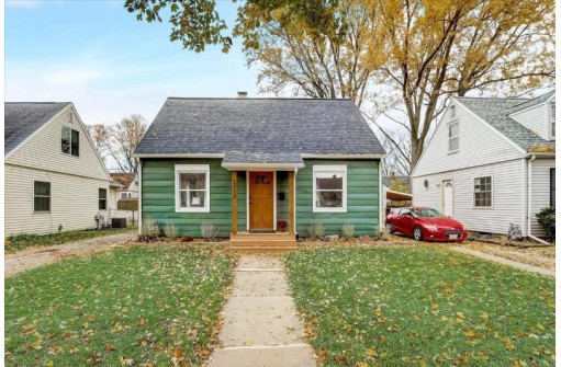 2313 Myrtle St, Madison, WI 53704