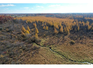 40 AC Bakertown Dr Sullivan, WI 53178