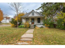 203 10th St, Baraboo, WI 53913