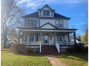 185 Water St Prairie Du Sac, WI 53578