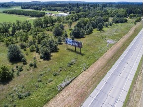 9+ ACRES Hwy 21