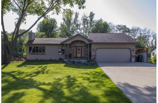 4606 Conestoga Tr, Cottage Grove, WI 53527