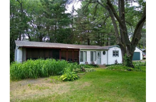 90 Lakeshore Dr, Montello, WI 53949