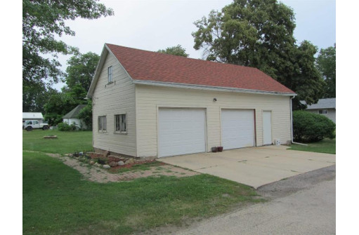 201 8th St, Brodhead, WI 53520