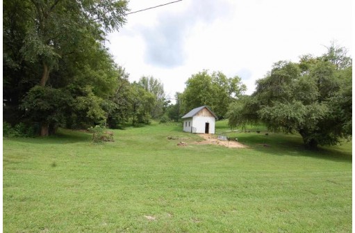 12544 Townline Rd, Richland Center, WI 53581