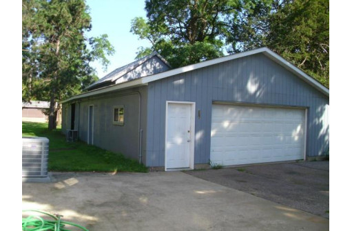 108 Castle St, Camp Douglas, WI 54618