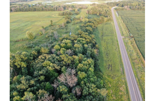 22 AC Hwy 127, Portage, WI 53901