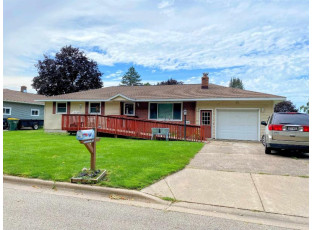 137 Pedretti Pky Prairie Du Chien, WI 53821