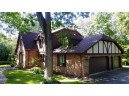 3515 N Woodbury Ln, Janesville, WI 53545