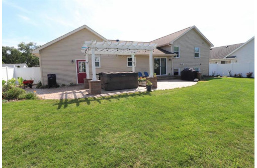 2710 Citation Dr, Janesville, WI 53546