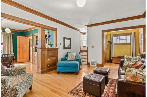 1915 Regent St, Madison, WI 53726