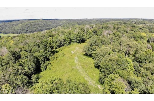 000 Taylor Hollow Rd, Blue River, WI 53518