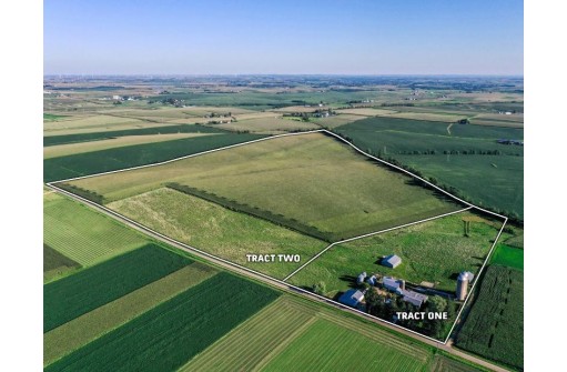 136+- ACRES Evergreen Rd, Platteville, WI 53818