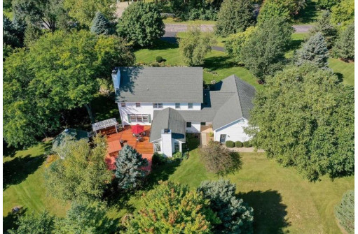 3664 Saddle Ridge Rd, Deerfield, WI 53531