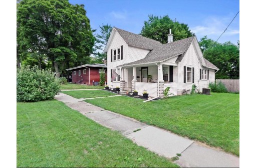 507 S Washington St, Janesville, WI 53548