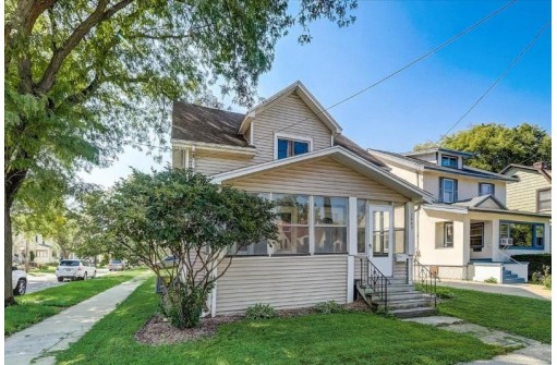 2689 Milwaukee St, Madison, WI 53704