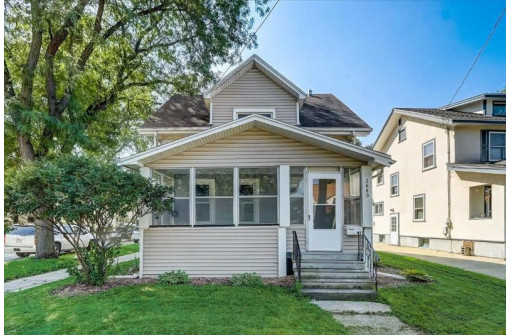 2689 Milwaukee St, Madison, WI 53704