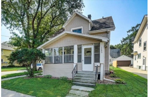 2689 Milwaukee St, Madison, WI 53704