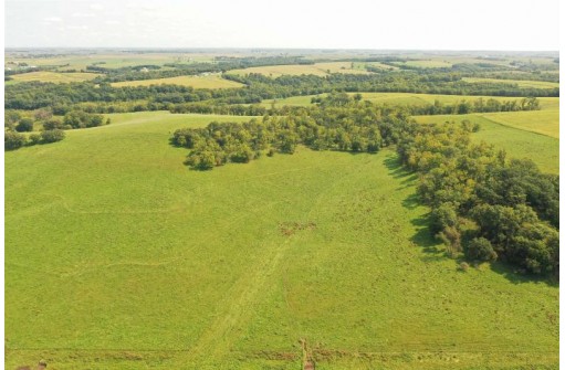 427+- ACRES County Road E, Livingston, WI 53554