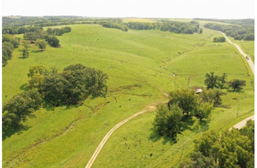 427+- ACRES County Road E, Livingston, WI 53554