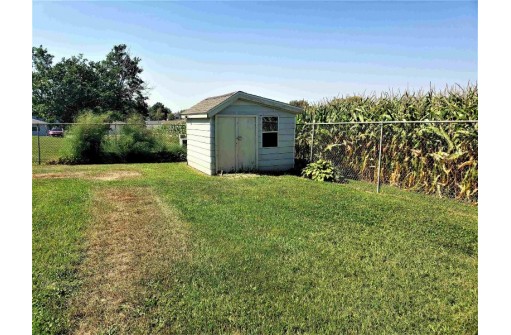 415 E Roosevelt St, Cuba City, WI 53807