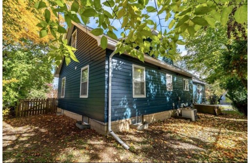 402 S Segoe Rd, Madison, WI 53711