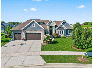 1117 Guinness St Waunakee, WI 53597