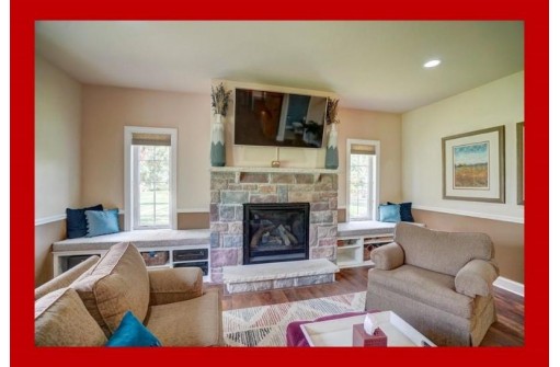 4885 Highwood Cir, Middleton, WI 53562