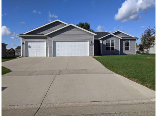 1614 Prairie Knoll Dr Janesville, WI 53546