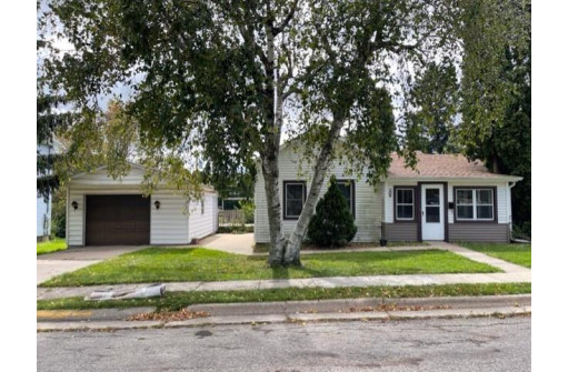 309 W Fountain St, Dodgeville, WI 53533