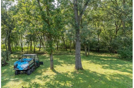 W10679 River Shores Rd, Portage, WI 53901