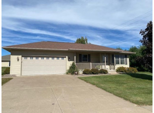 514 Mubarak St Tomah, WI 54660