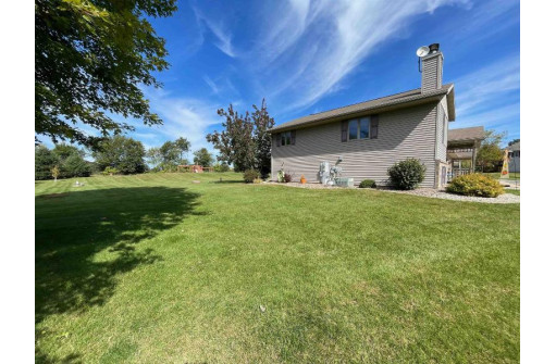 N9409 County Road D, Belleville, WI 53508