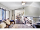 5001 Oak Valley Dr, Madison, WI 53704