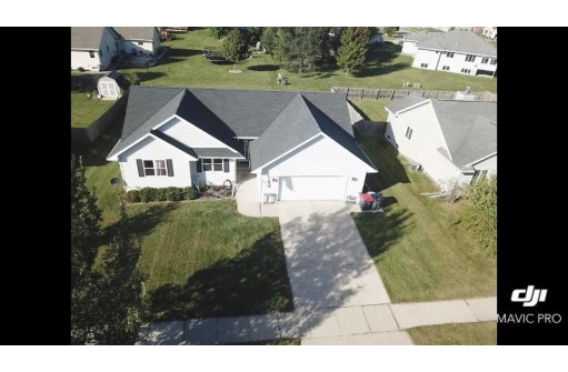 588 Vision Dr, Evansville, WI 53536