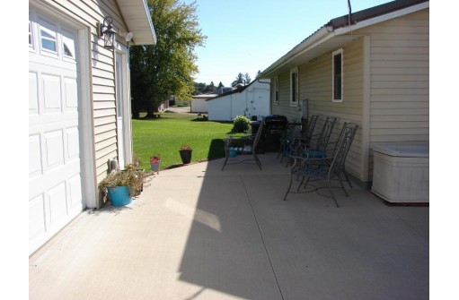 610 Elizabeth St, Linden, WI 53553-9719