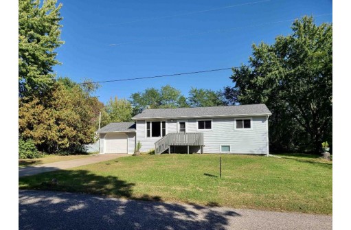 1104 West St, Necedah, WI 54646