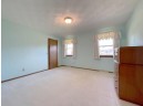 1112 Thornecrest Dr, Janesville, WI 53546