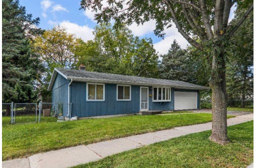 314 Acewood Blvd, Madison, WI 53714