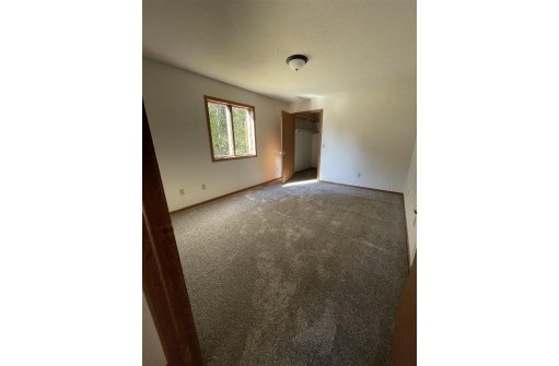 W6128 Woodland Hills Rd, New Lisbon, WI 53950