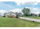 N7051 Ashley Dr, Pardeeville, WI 53954