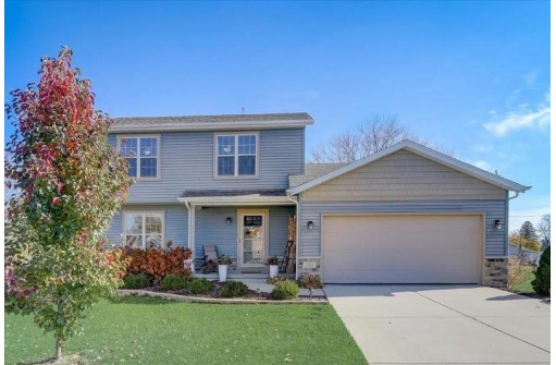 250 Harmon Cir, Belleville, WI 53508