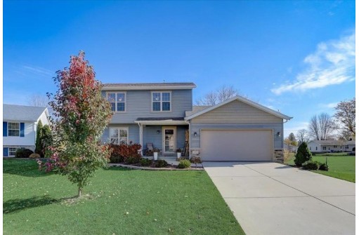 250 Harmon Cir, Belleville, WI 53508