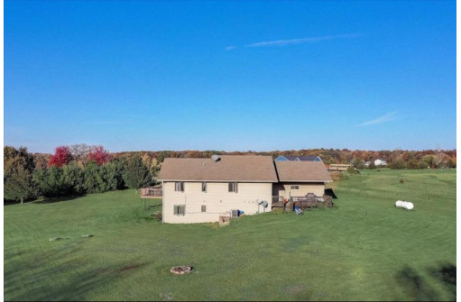 W4557 Cedar Ln, Montello, WI 53949