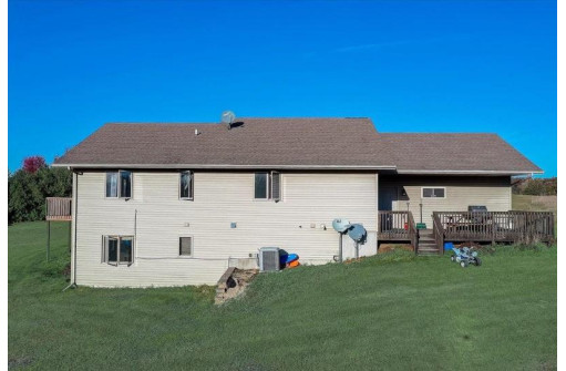 W4557 Cedar Ln, Montello, WI 53949