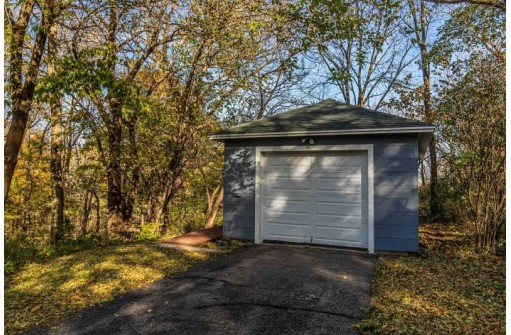 W4624 Richland Rd, Monroe, WI 53566