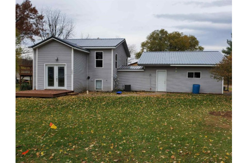 305 Martha St, Blue River, WI 53518