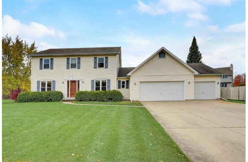 301 Carriage Dr, Cottage Grove, WI 53527